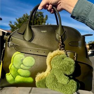 listing-status-banner